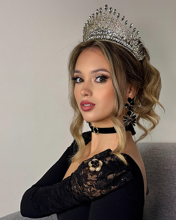 Reina · Miss Colonia